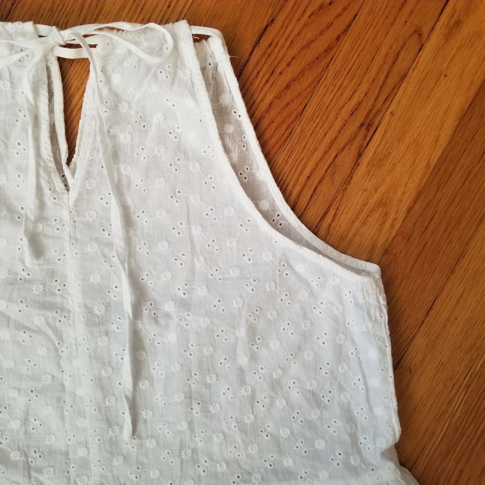 Eyelet Ruffle Halter - Size Medium - Picture 10 of 12
